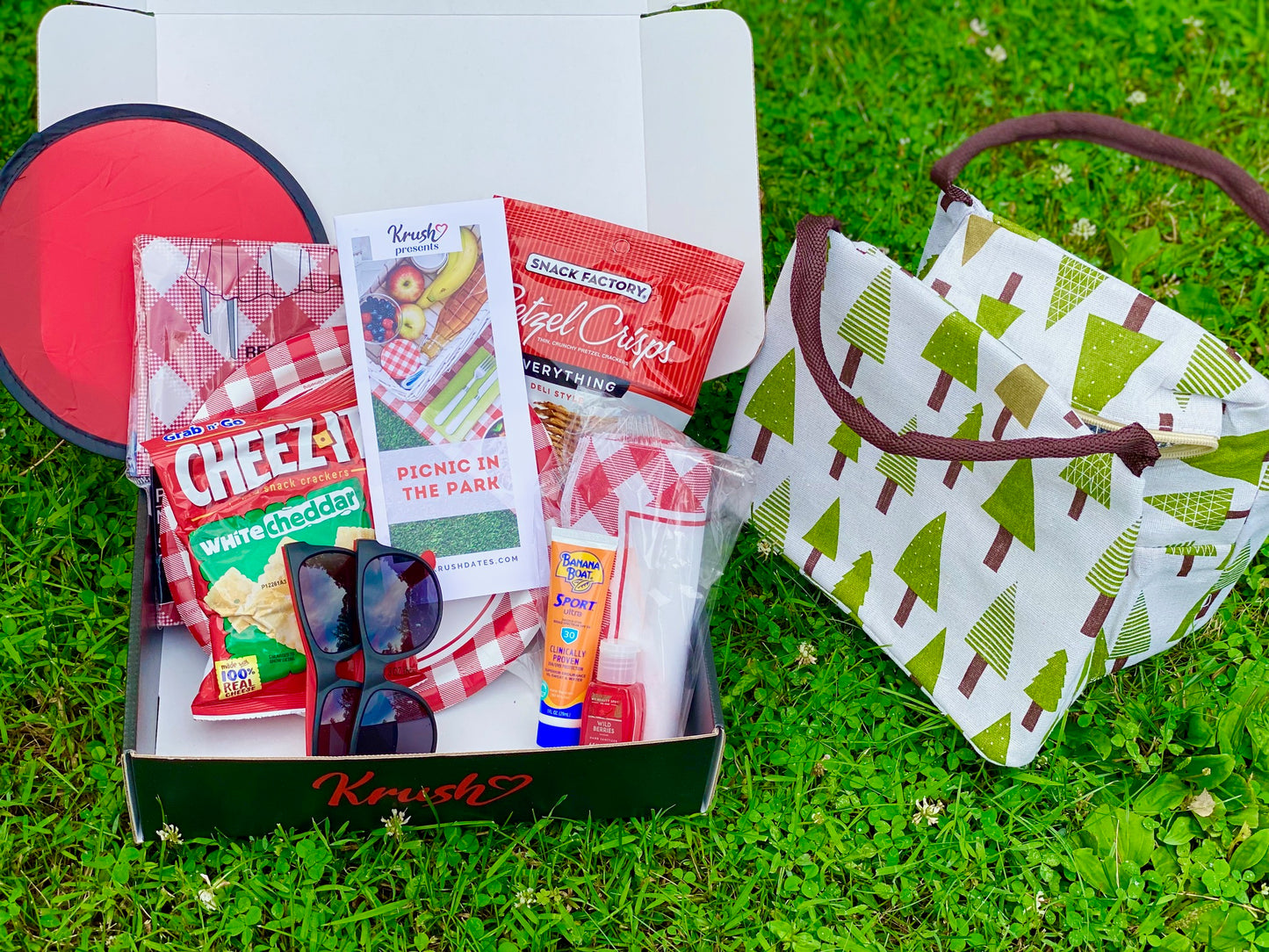 picnic date night, summer picnic, picnic for two, picnic in the park, date night box, krush dates, date box, date night subscription
